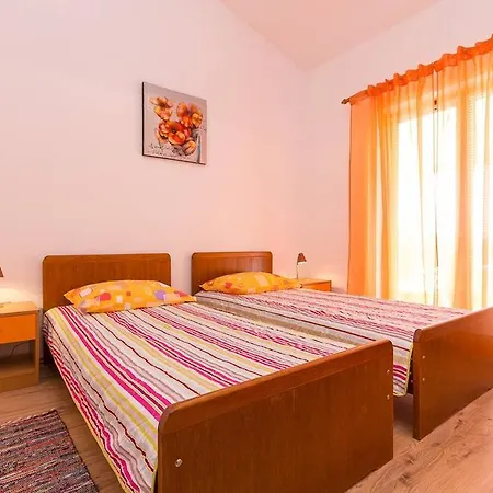 Celstina Appartement *